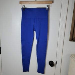 Set Active High Waisted Seamless Blue Leggings | SET Active Leggings | Small